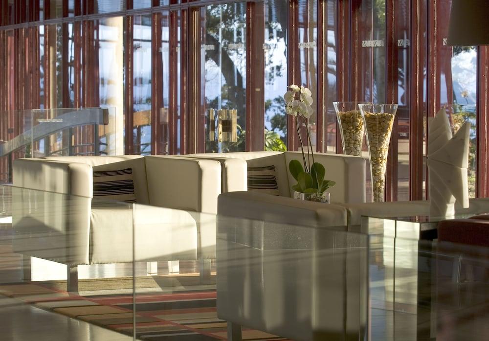 Pestana Casino Park Hotel & Casino Funchal  Exterior foto The lobby of the hotel