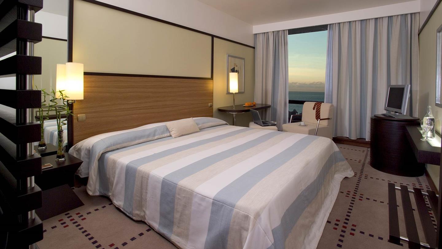Pestana Casino Park Hotel & Casino Funchal  Exterior foto A bedroom